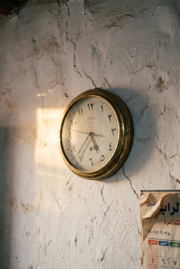 Skoot frame — perpendicular documentary shot